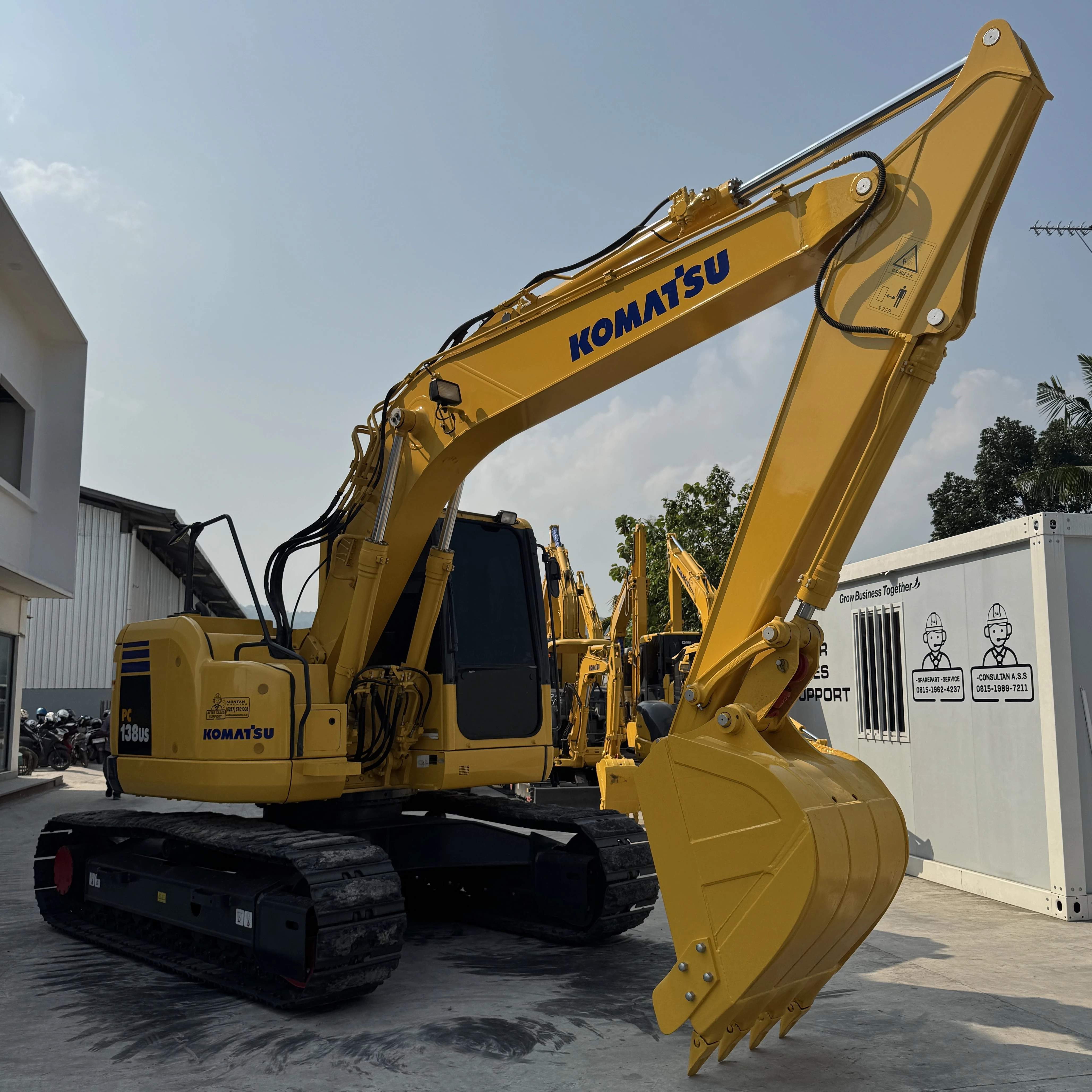 Komatsu PC138US-8