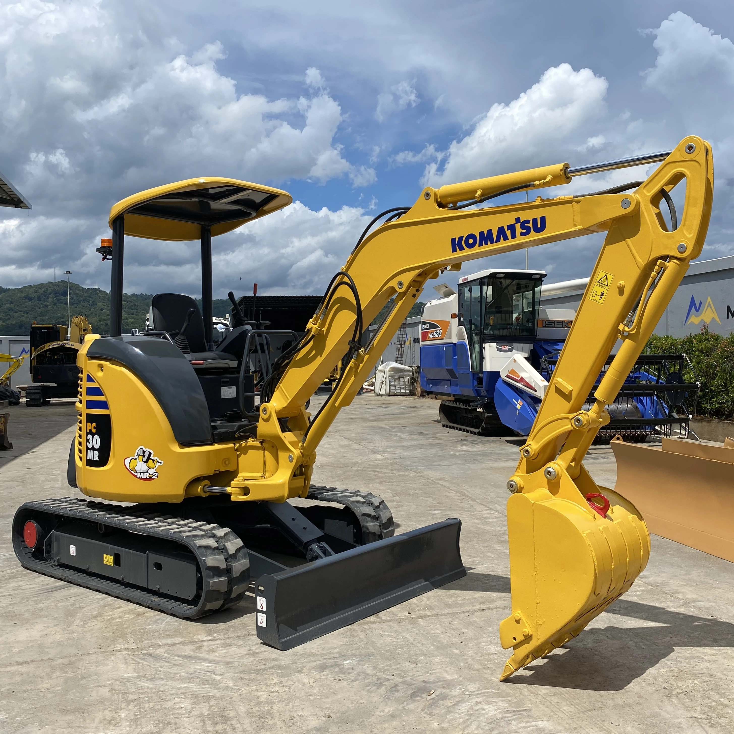 Komatsu PC30MR-2